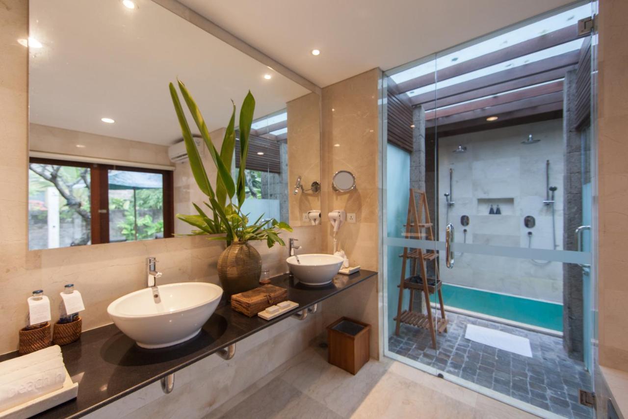 Legian Beach Villas Exterior photo