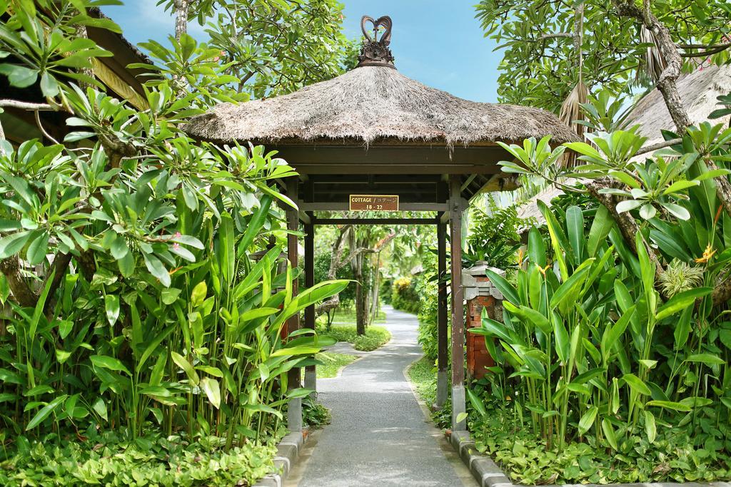 Legian Beach Villas Exterior photo